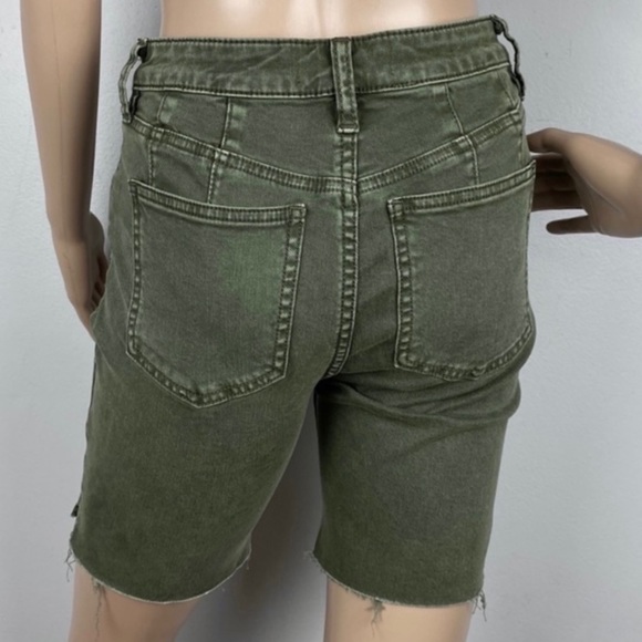 NEW FREE PEOPLE GREEN HIGH-WAISTED BERMUDA SHORTS - Picture 7 of 8